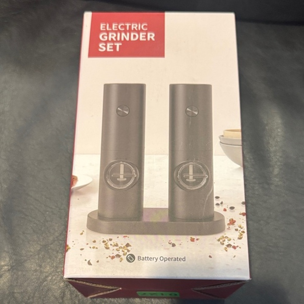 Electric Grinder Set - Black. Brand New.